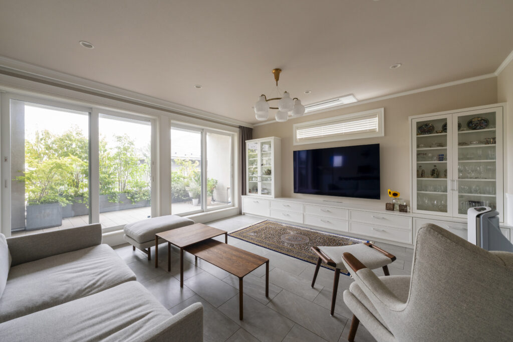 造作家具（FILE社）のあるリビング