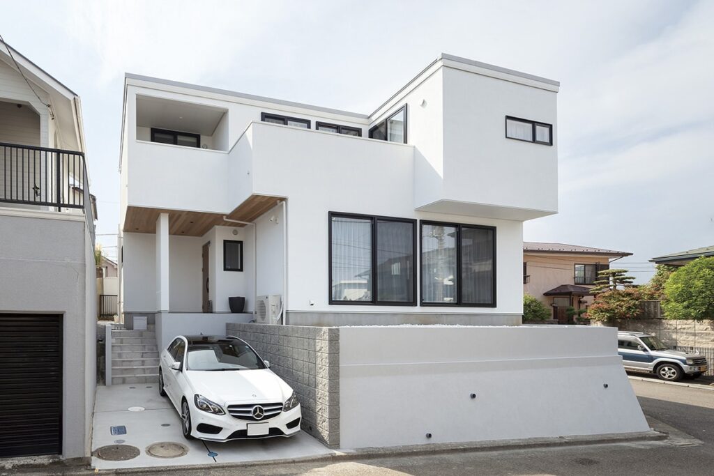 シンプル＆スタイリッシュ。ひろがりある空間づくりが秀逸な暮らしを深める上質デザイン