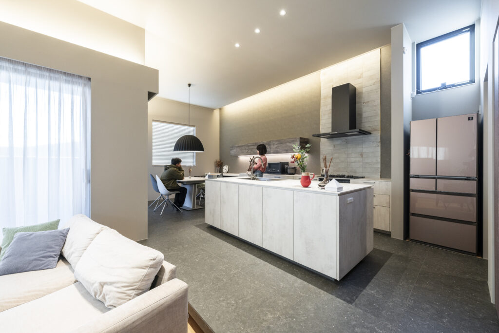 ライフスタイルに寄り添う 行き届いた家づくり。人もペットも幸せな 理想の住まいが実現しました。