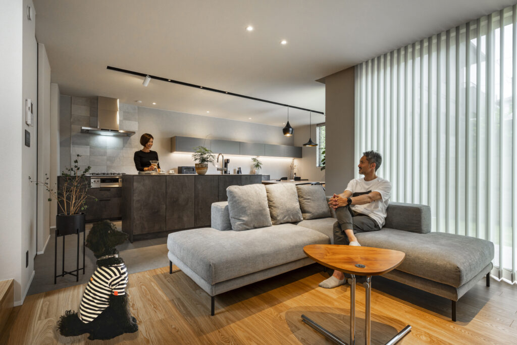 「人が来やすい家」を叶えたこだわりのリビング。心地よさが一つに繋がる開放的な空間になりました。