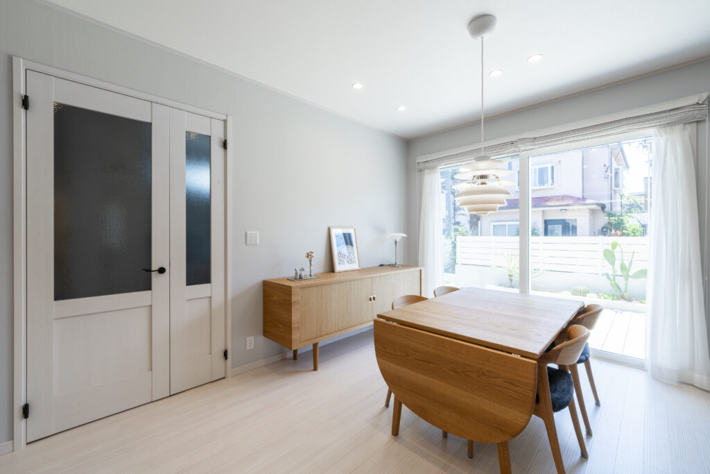 北欧家具のあるダイニング