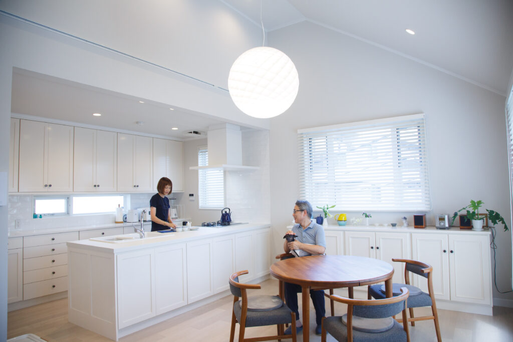 コンパクトに凝縮された空間で、しっとり上質の時間に満たされる「FILEの住まい」