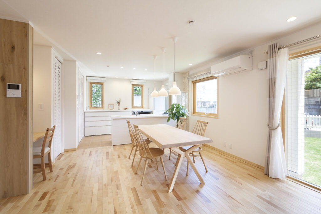 北欧インテリアのダイニング