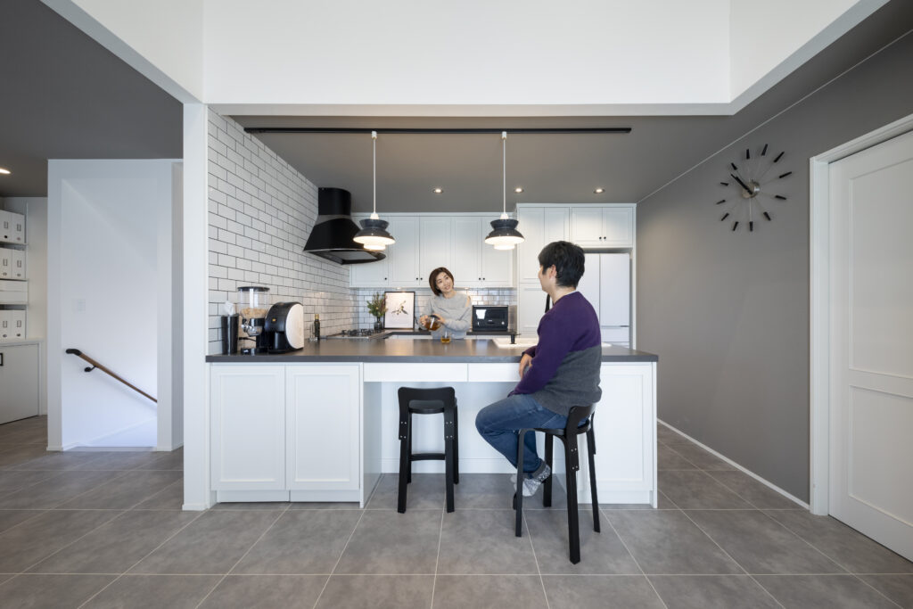 驚いたのは設計の自由度の高さ！憧れていたインテリアがぴったりはまる理想の住まいになりました。