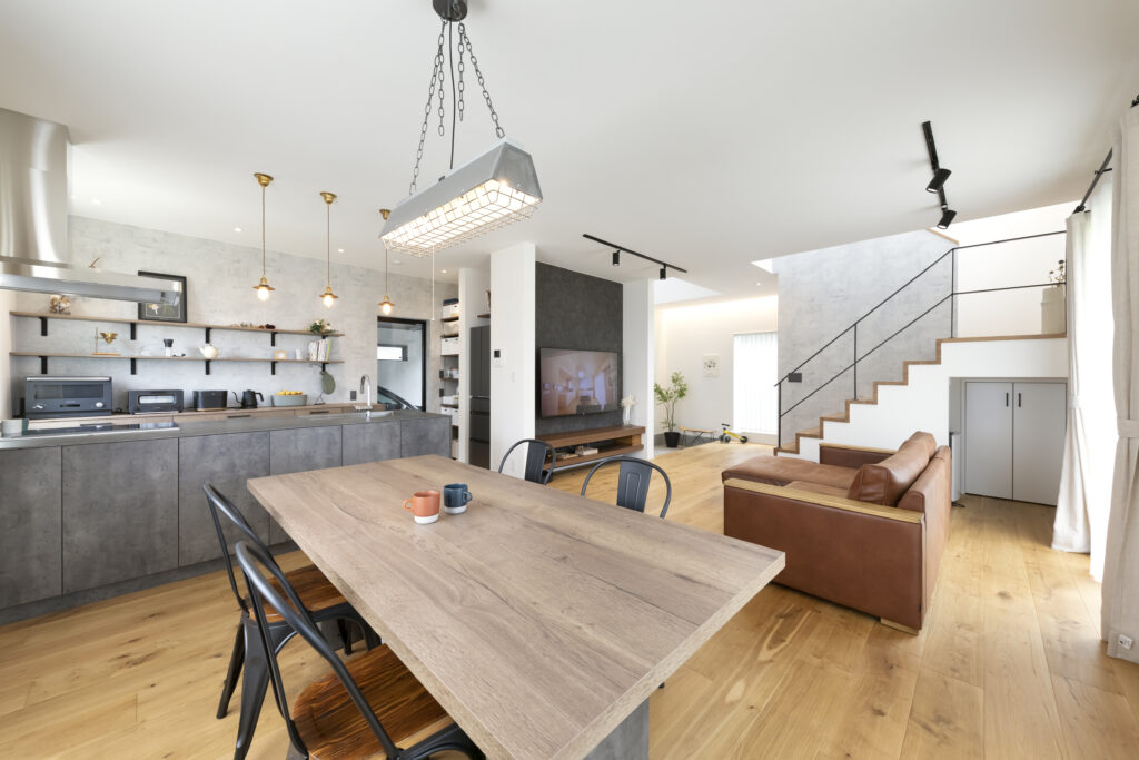 インダストリアルのダイニング空間